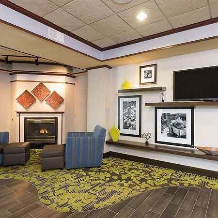 Hampton Inn Mount Pleasant Eksteriør billede