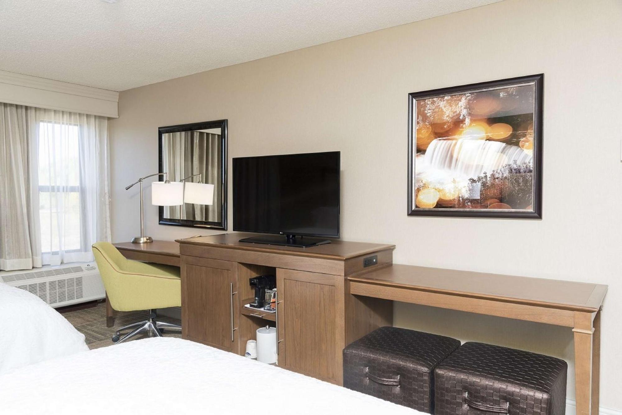 Hampton Inn Mount Pleasant Eksteriør billede