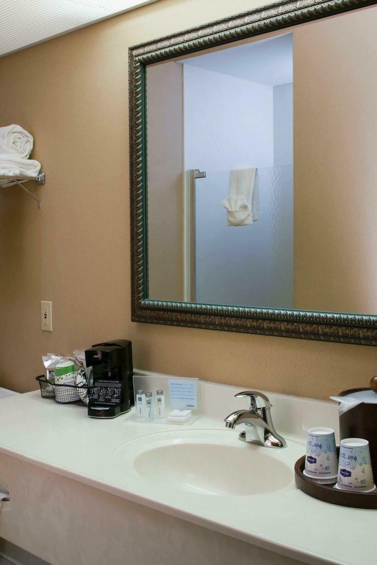 Hampton Inn Mount Pleasant Eksteriør billede
