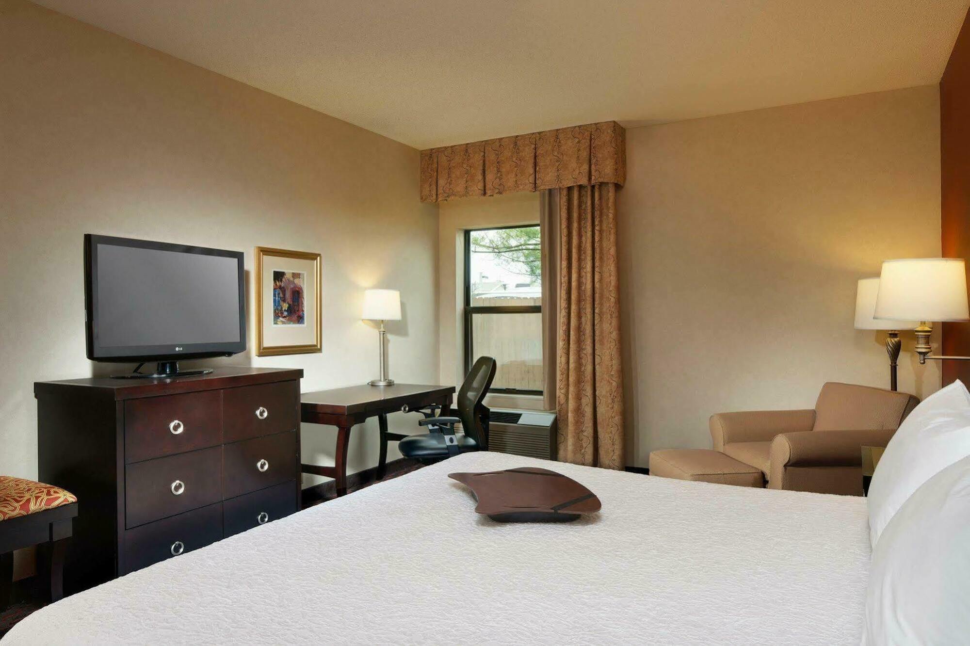 Hampton Inn Mount Pleasant Eksteriør billede